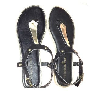 Black sandals size 8 1/2